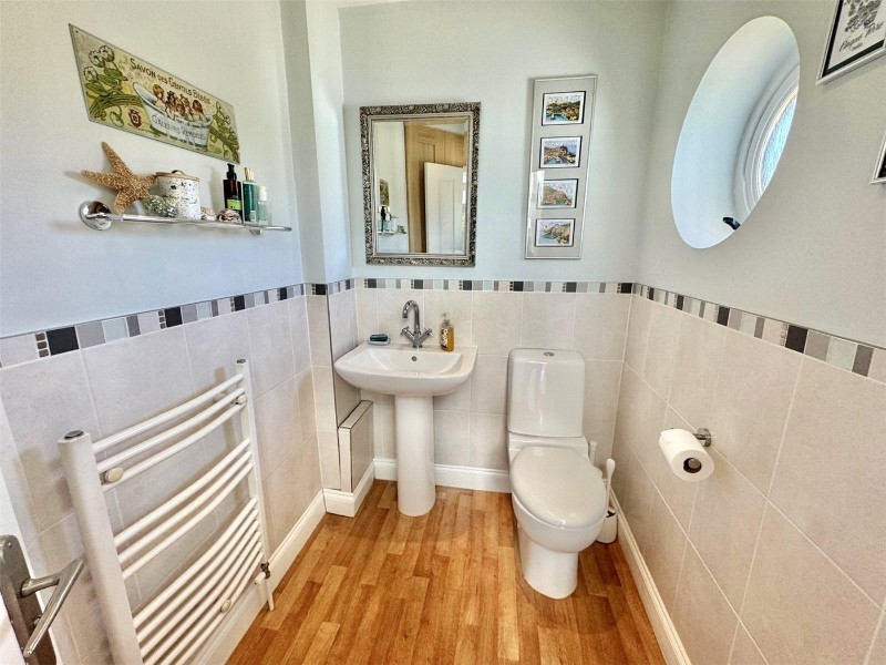 Knowland Drive, Milford on Sea, Lymington, Hampshire, SO41