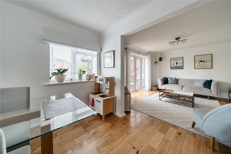 Arthur Close, Bagshot, GU19