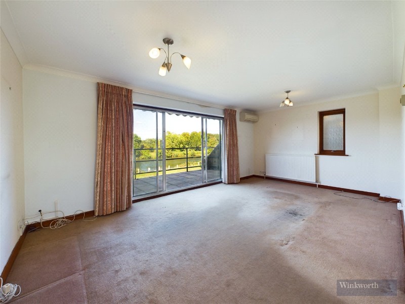 Ditton Reach, Thames Ditton, Surrey, KT7