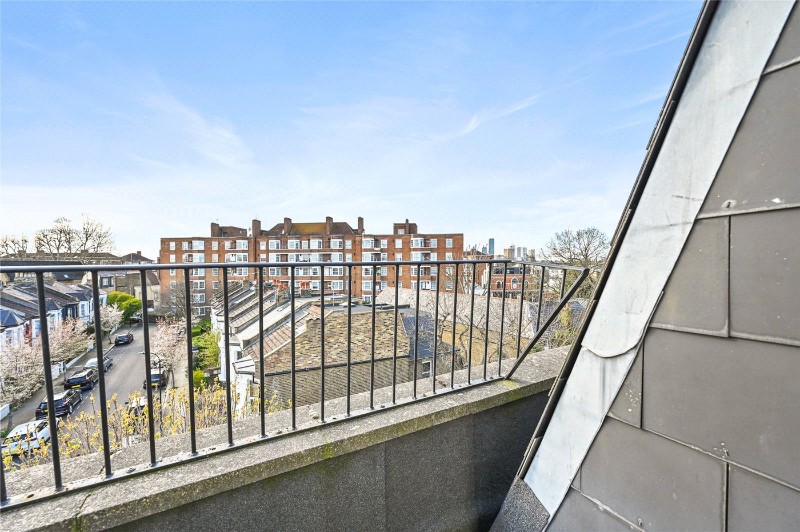 Keith Grove, London, W12
