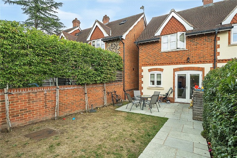 Tilford Street, Tilford, Farnham, Surrey, GU10