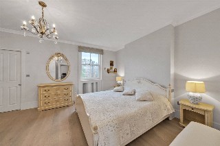 Randolph Avenue, London, W9