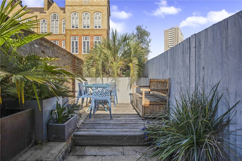 Sans Walk, London, EC1R