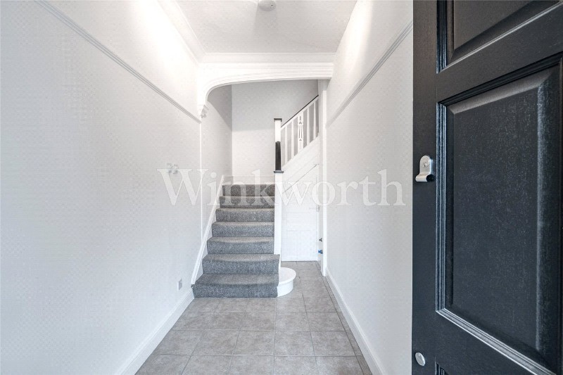 Ravenscroft Avenue, London, NW11