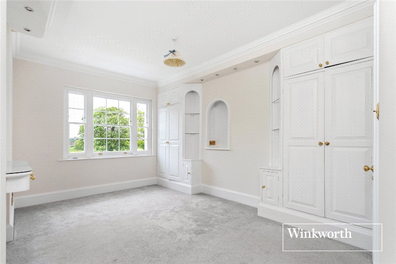 Camlet Way, Hadley Common, EN4