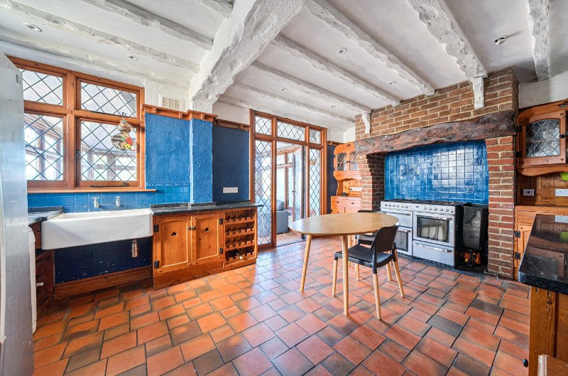 Annsworthy Crescent, London, SE25