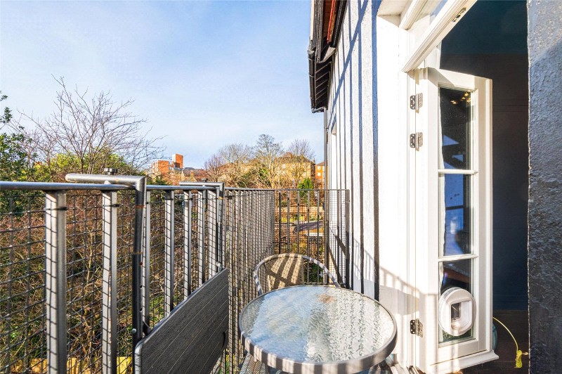 Gatestone Road, London, SE19