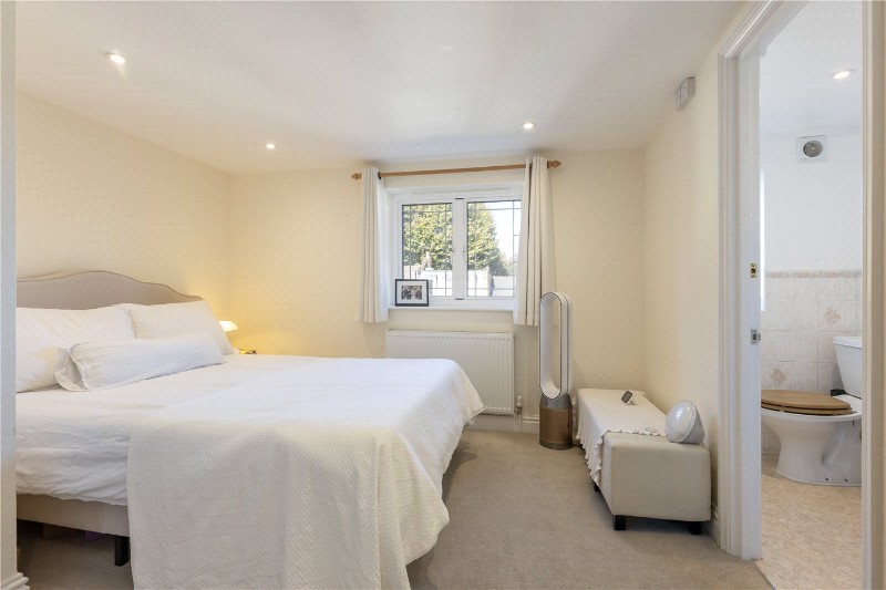 Short Road, London, W4