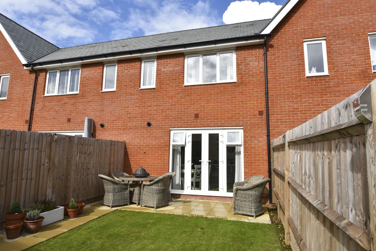 A REAR ELEVATION CLO