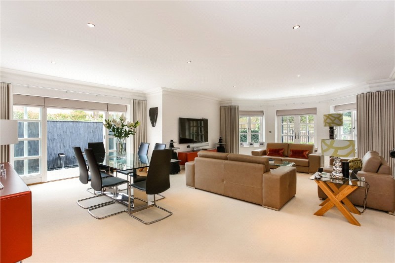 Cross Road, Sunningdale, Berkshire, SL5