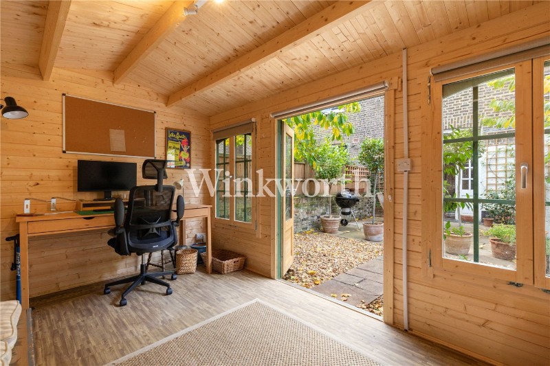 Finsbury Park Road, London, N4