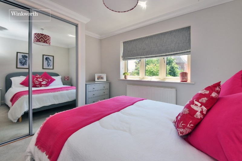Pearing Close, Worcester Park, KT4