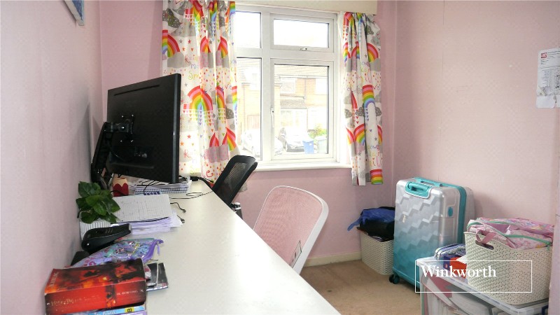 Elmbank Avenue, Barnet, EN5
