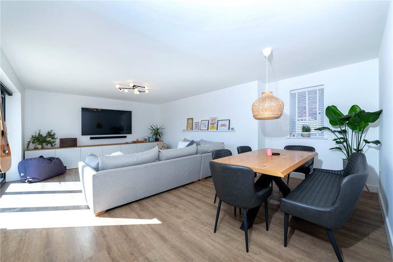 Holwood Drive, Pinchbeck, Spalding, Lincolnshire, PE11