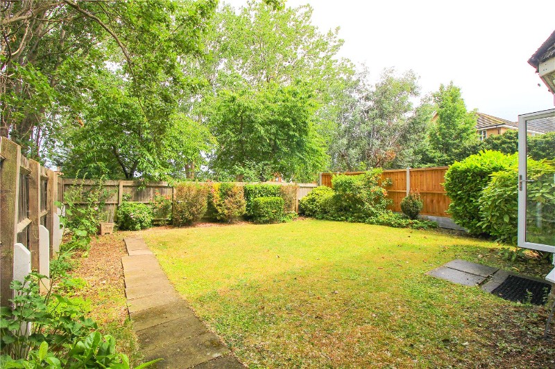 Ensign Close, Leigh-on-Sea, Essex, SS9