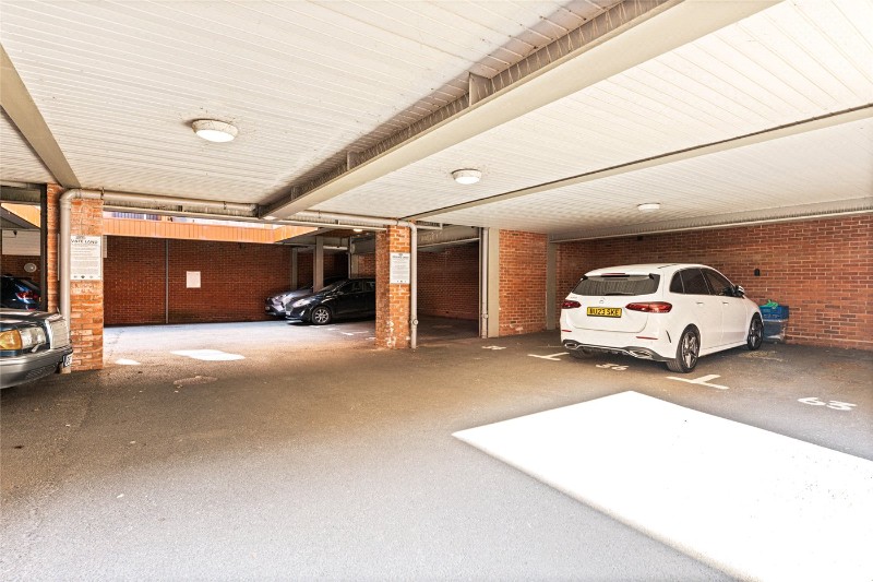 Avenue Road, Leamington Spa, Warwickshire, CV31