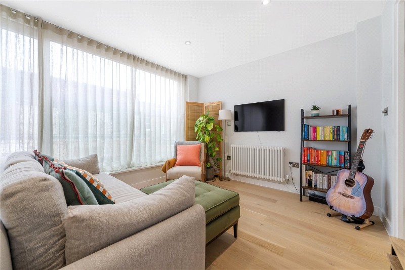 Silvester Road, East Dulwich, London, SE22