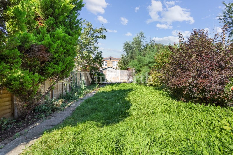 Lakeside Road, London, N13