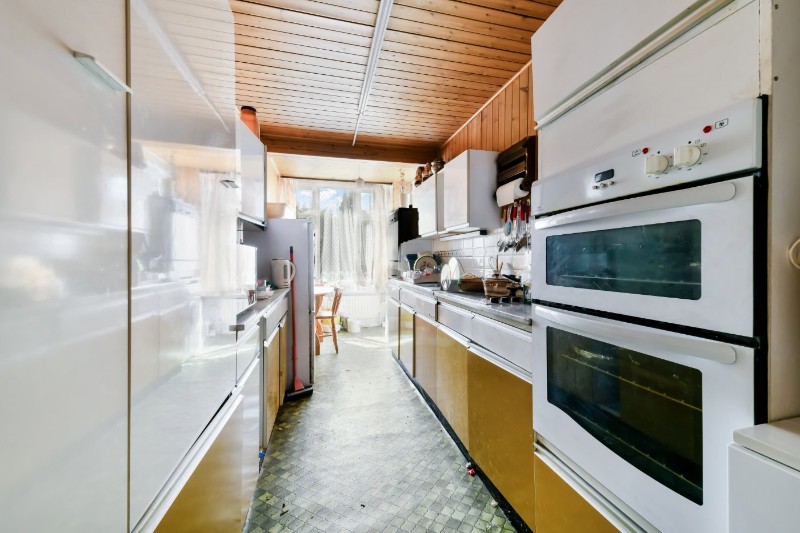 Aviemore Way, Beckenham, BR3
