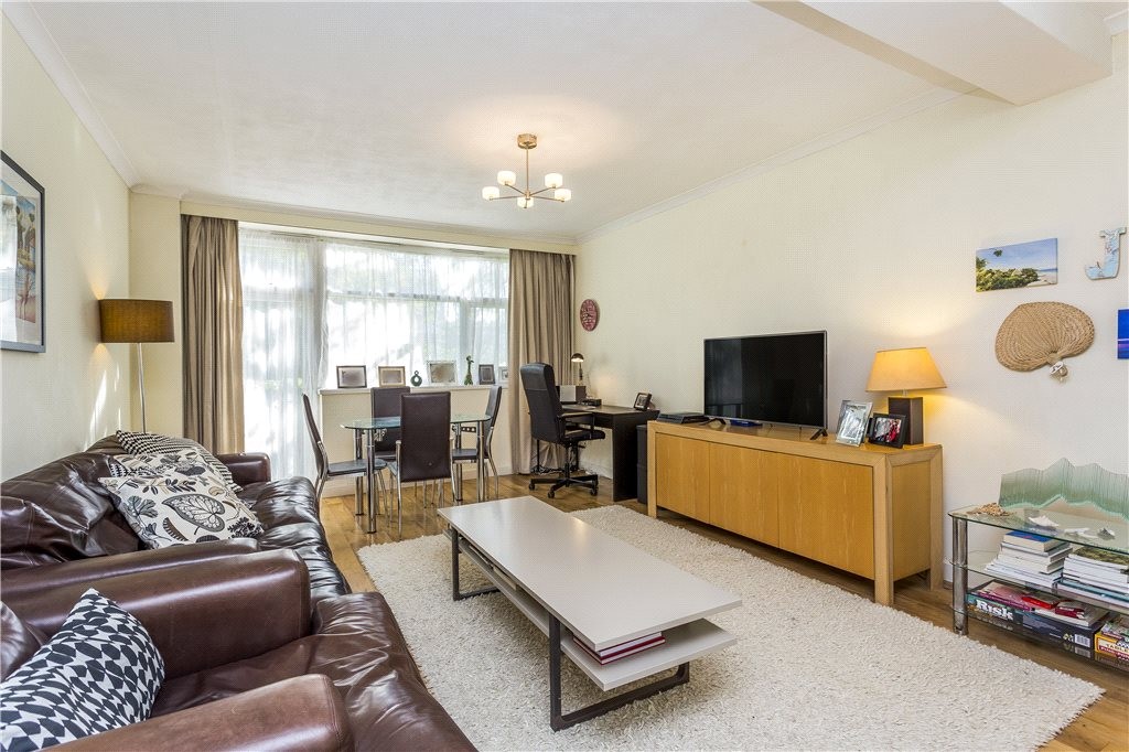 2 bedroom property for sale in The Carltons, 32 Carlton Drive, London