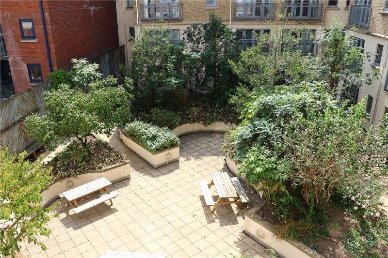 33 Hamilton Court, Montague Street, Bristol, BS2