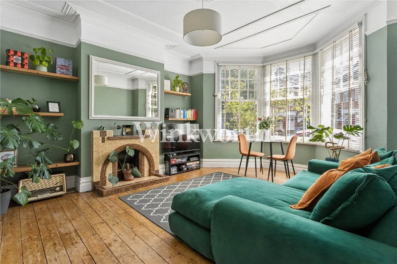 Belsize Avenue, London, N13