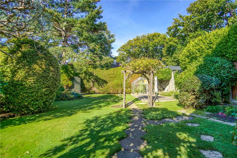 Brownsea View Avenue, Lilliput, Poole, BH14