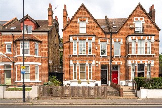 Greyhound Lane, London, SW16