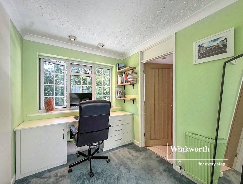 Sarum Avenue, West Moors, Ferndown, Dorset, BH22