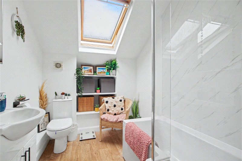 Walnut Hill, Surlingham, Norwich, Norfolk, NR14