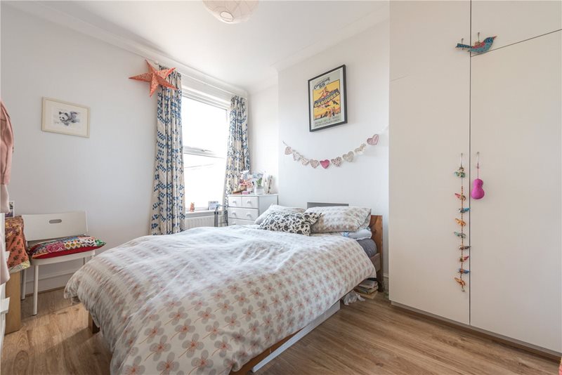 Bathurst Gardens, London, NW10