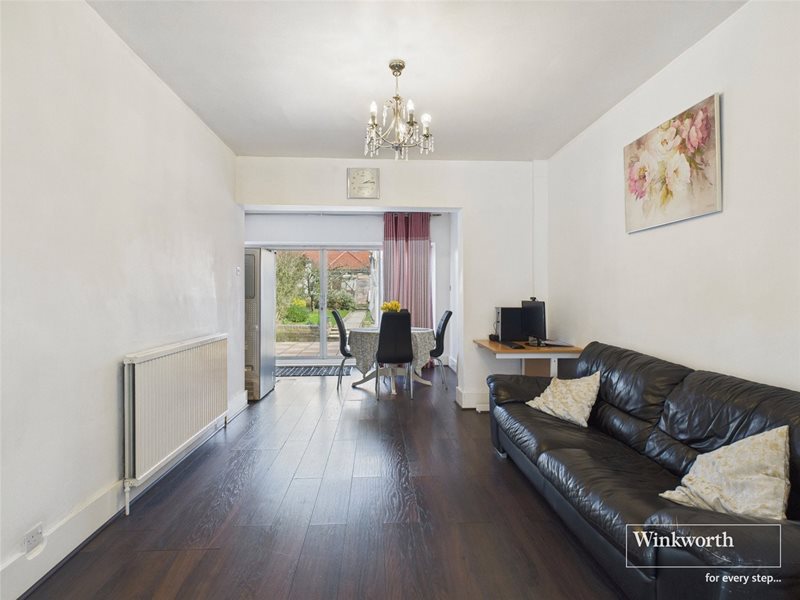 Manor Close, Kingsbury, London, NW9