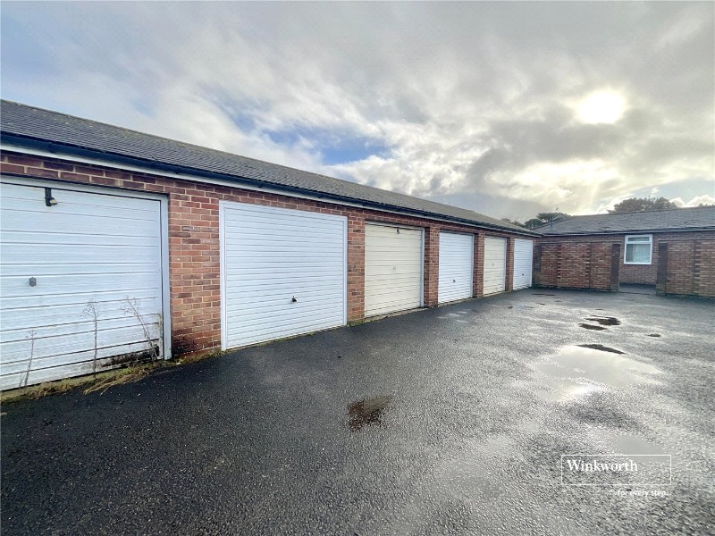 Bluebell Close, Highcliffe, Dorset, BH23