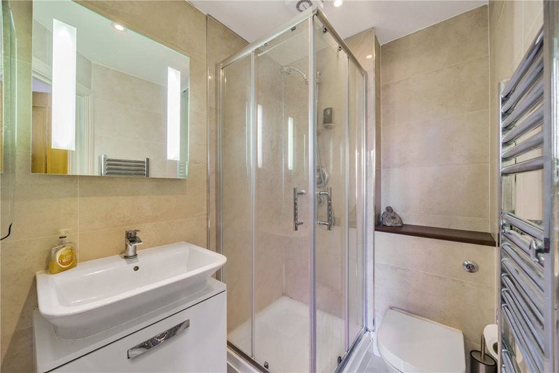 Shortfield Common Road, Frensham, Farnham, Surrey, GU10
