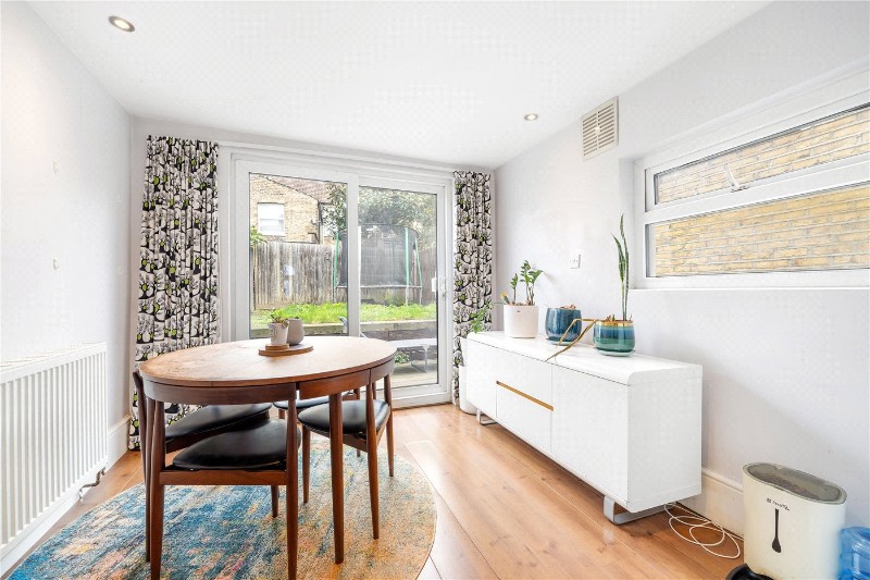Crawthew Grove, East Dulwich, London, SE22
