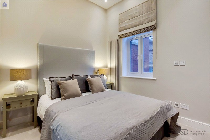 Fitzjohns Avenue, London, NW3