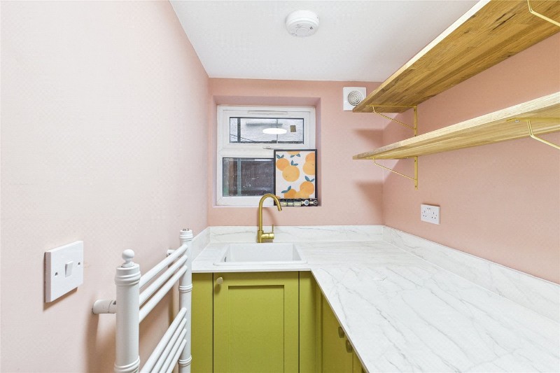 Elm Park, London, SW2