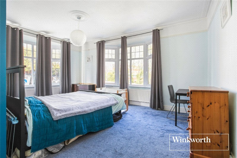 Avenue Mansions, Bedford Avenue, High Barnet, EN5
