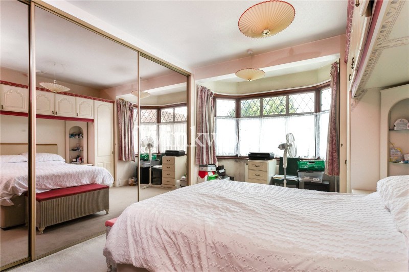 The Rowans, London, N13