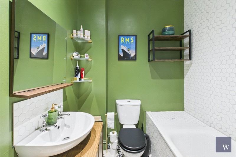 Conyers Road, London, SW16