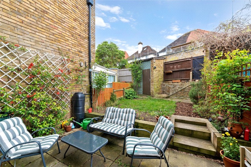 Woodvale Walk, West Norwood, London, SE27
