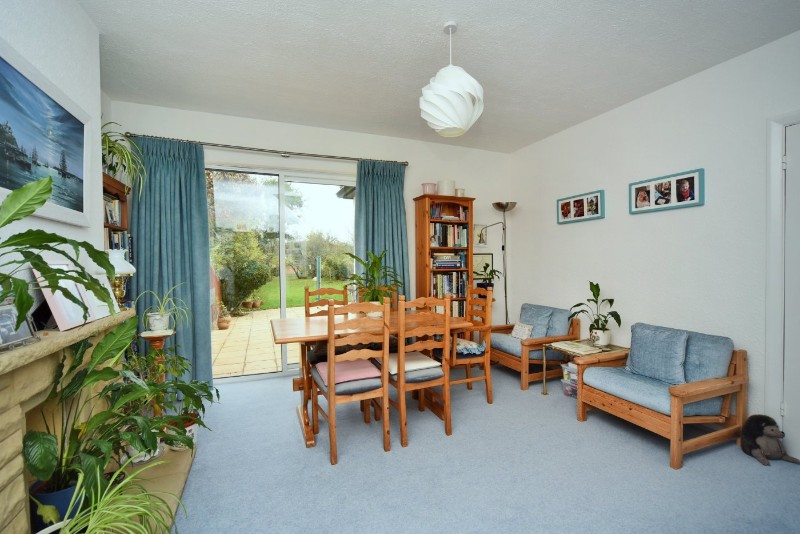 Oaks Avenue, Worcester Park, KT4