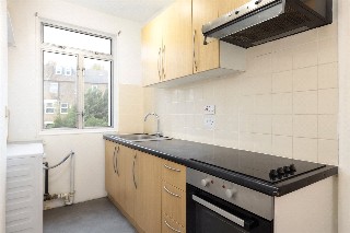Balvernie Grove, London, SW18