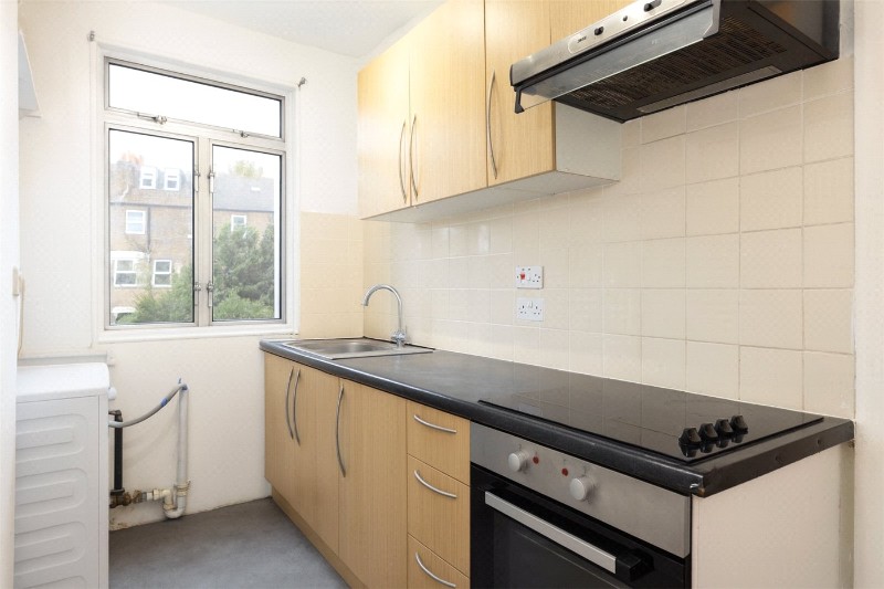 Balvernie Grove, London, SW18