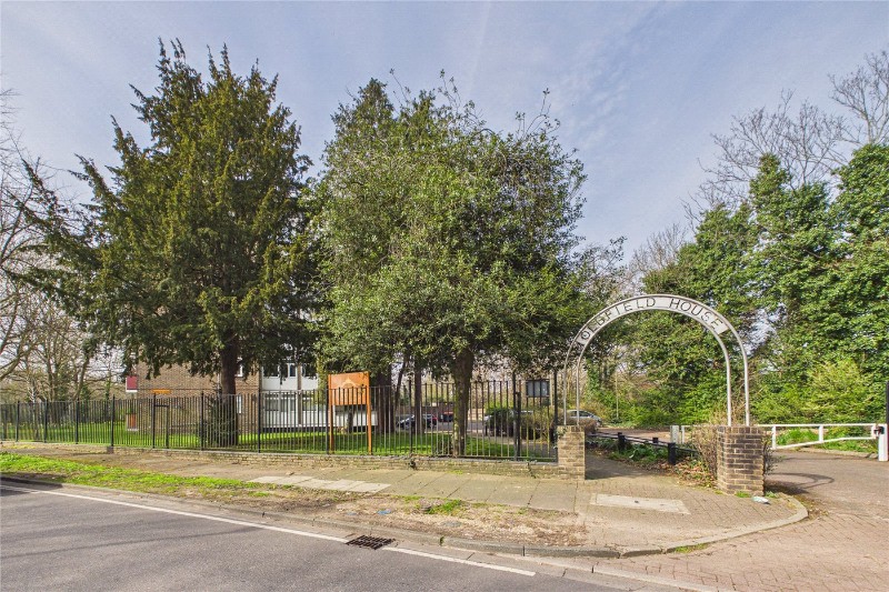 West Drive, London, SW16