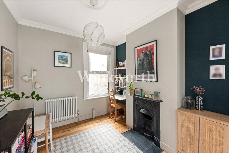 Greyhound Road, London, N17