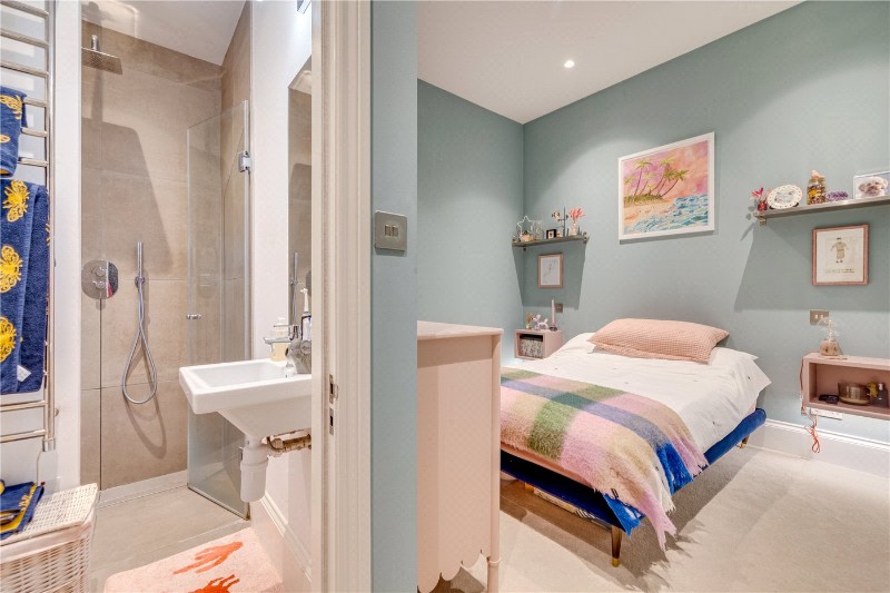 Kinnoul Road, London, W6