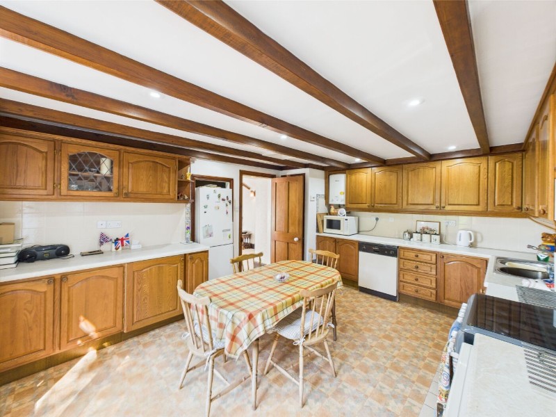 Barnstaple Cross, Crediton, Devon, EX17