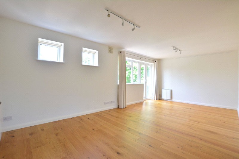 Drewery Court, The Glebe, London, SE3