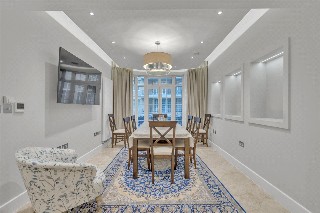 Berkeley Court, Marylebone Road, London, NW1